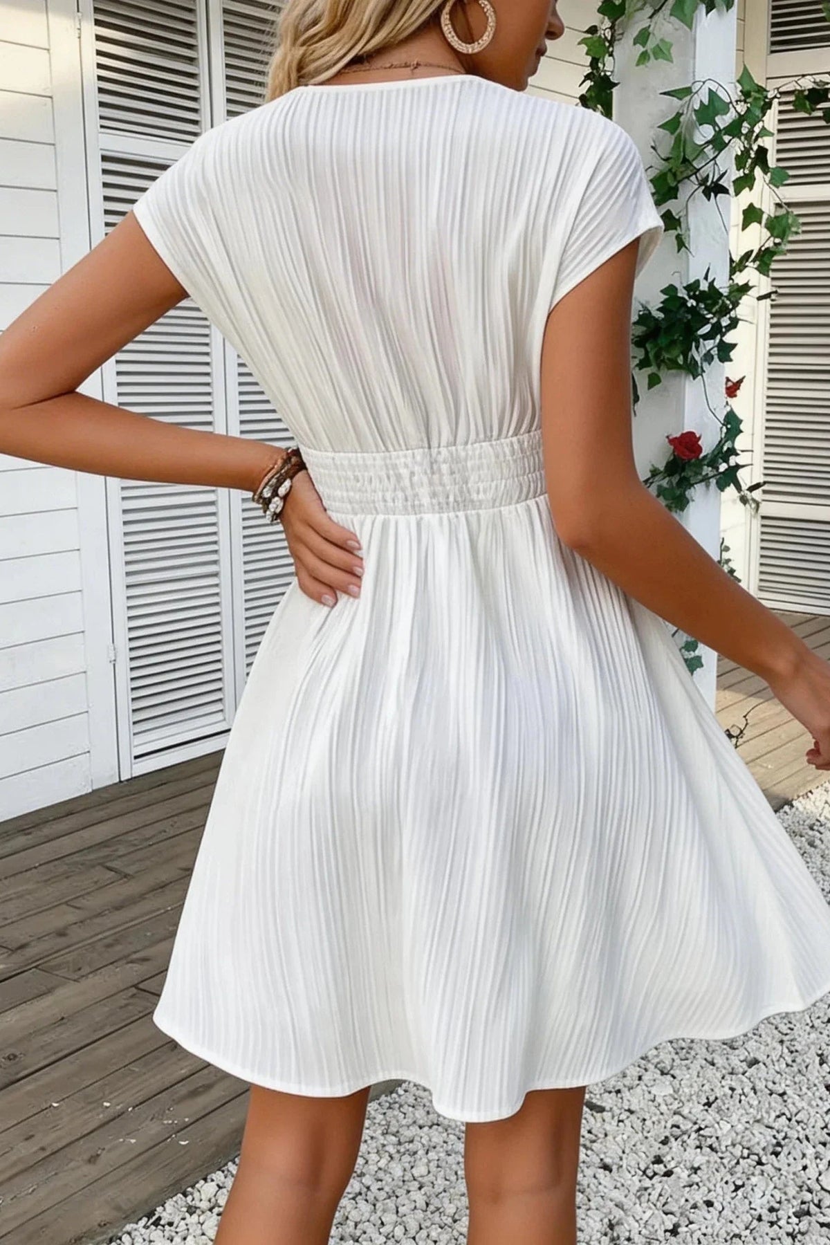 SOKYND Daniela French Lace V-Neck Fitted Dress DressesSOKYND-609175-DEF-S-01271S