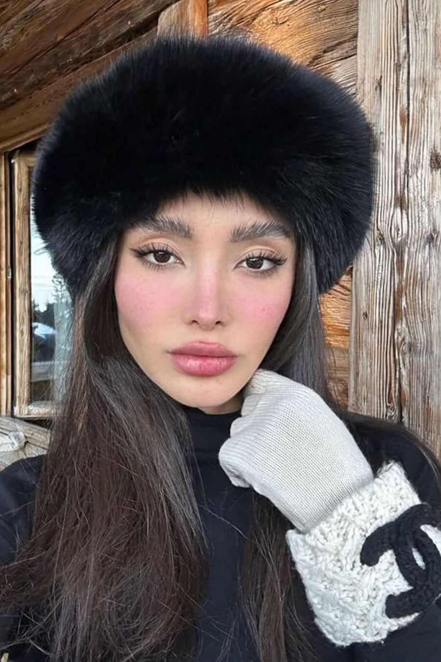 SOKYND Adkia Faux Fur Hat in Black