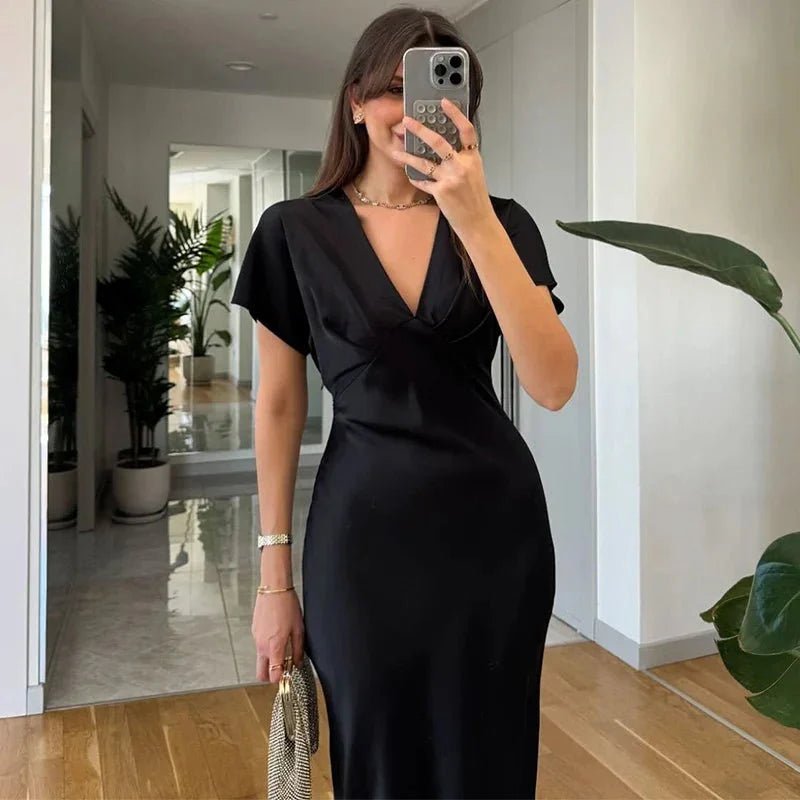 SOKYND Carina V Neck Satin Midi Dress DressBlackXS